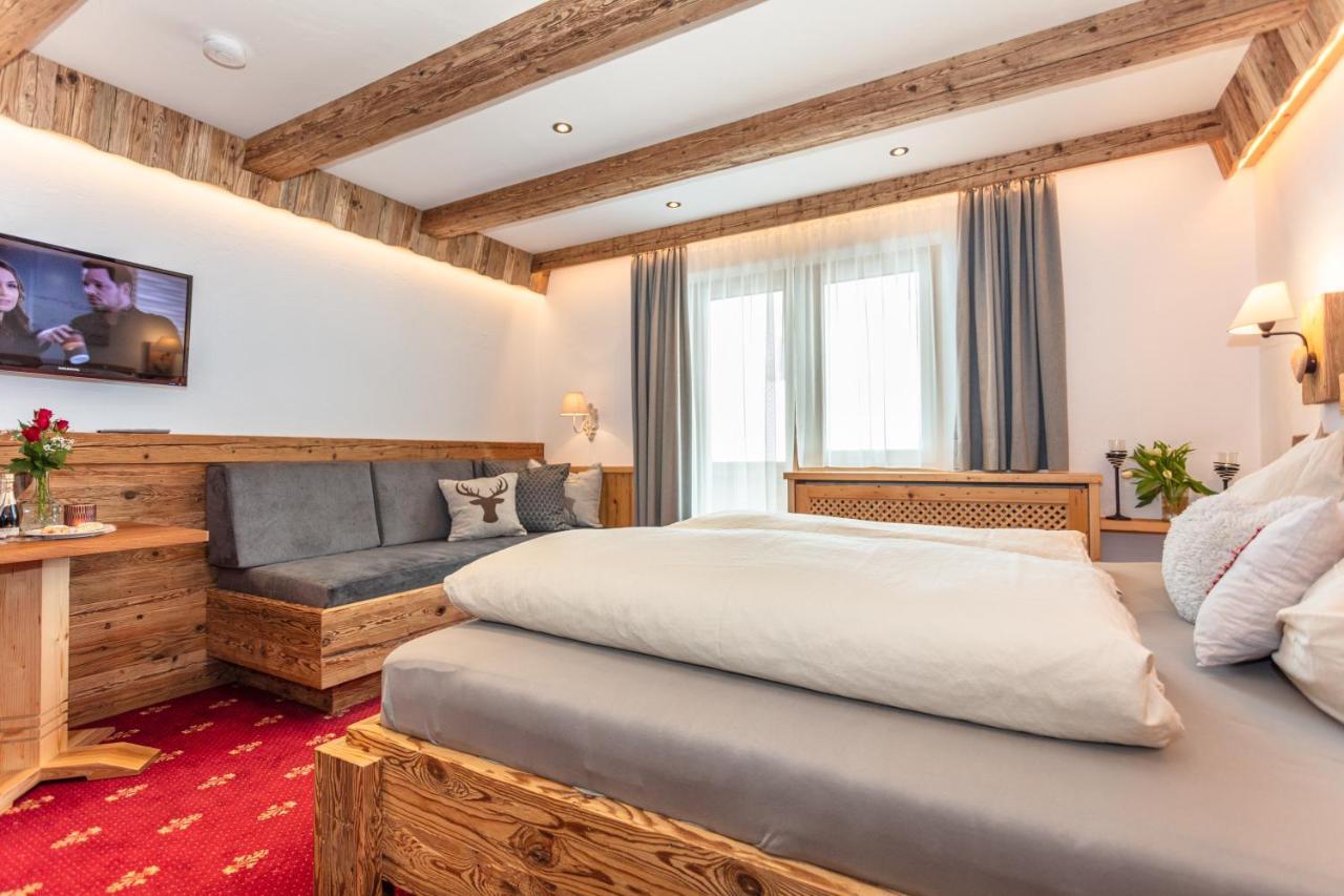 Pension Berghof Maria Alm am Steinernen Meer Exterior foto